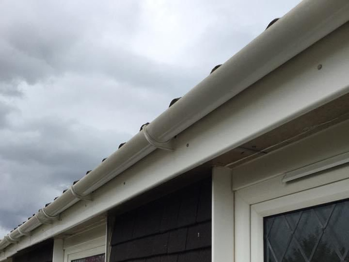 clean_upvc_gutters