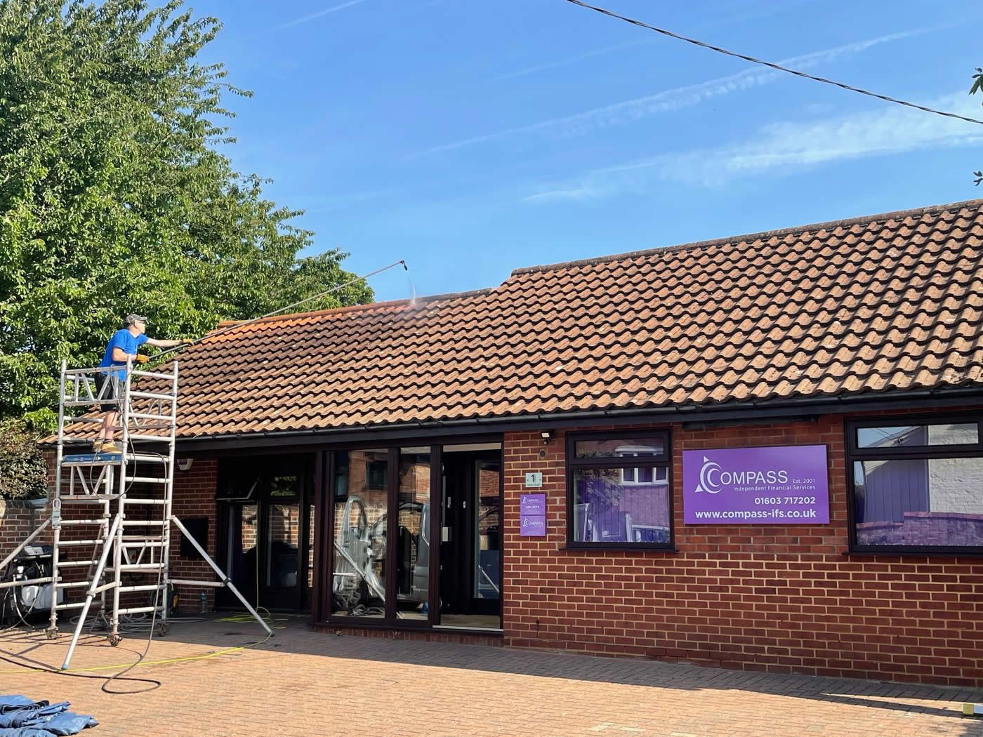 commercial_roof_part_cleaned_1050x