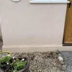 pressure_washed_clean_rendered_wall_near_door_700x